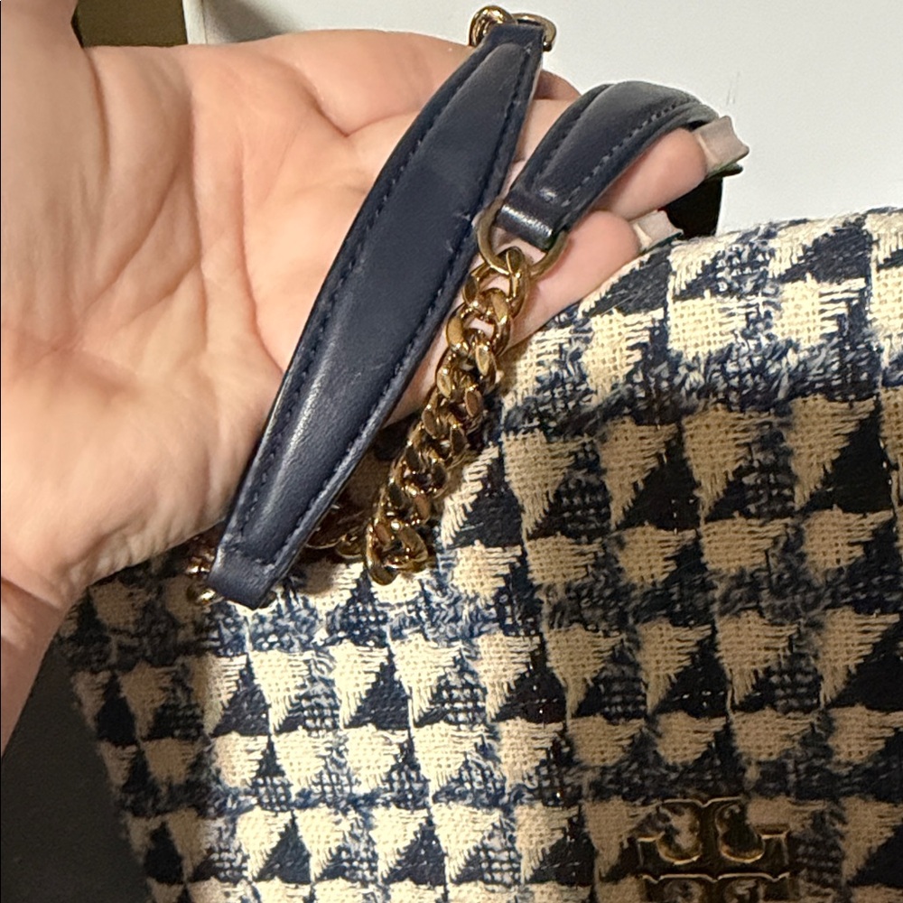 Tory Burch Tweed Crossbody/Shoulder bag - Picture 6 of 9